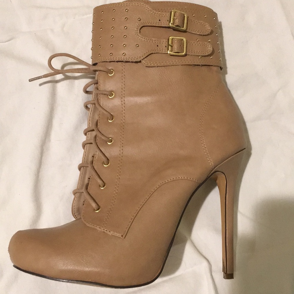 Super cute booties